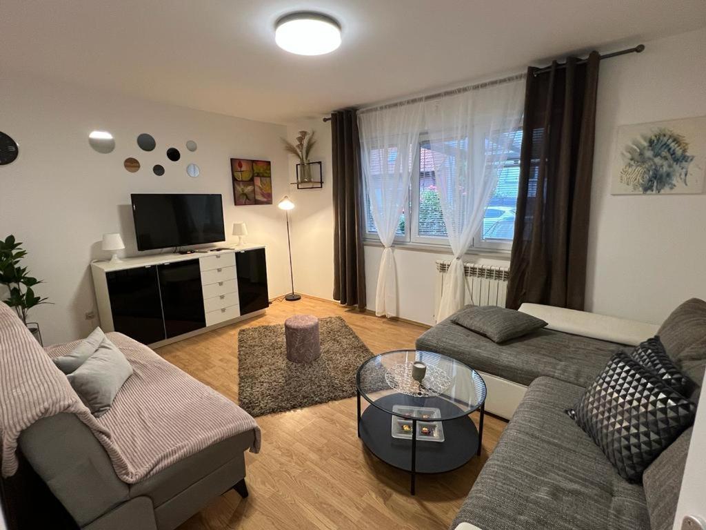 Apartman Lara Zagreb Ngoại thất bức ảnh